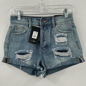 NWT Fashion Nova can’t cuff me denim shorts